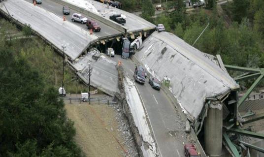 50000 US Bridges Are Crumbling